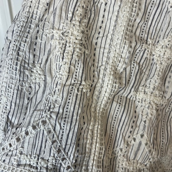 VanessaVirginia Lined Keyhole Back Eyelet Embroidered Tank Top - Picture 8 of 9